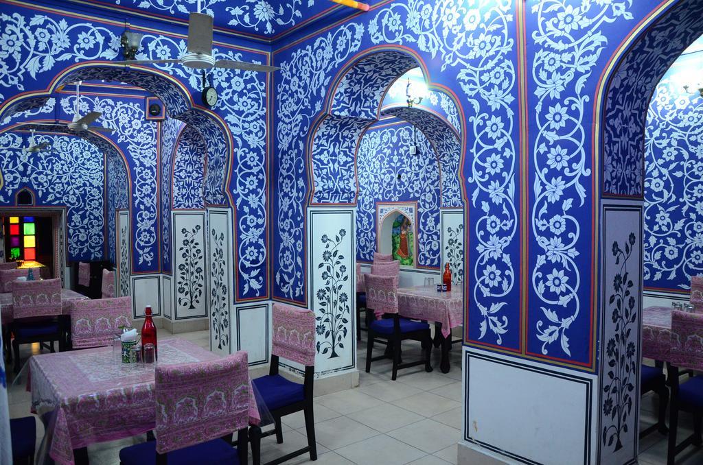Hotel Burja Haveli 알와르 외부 사진